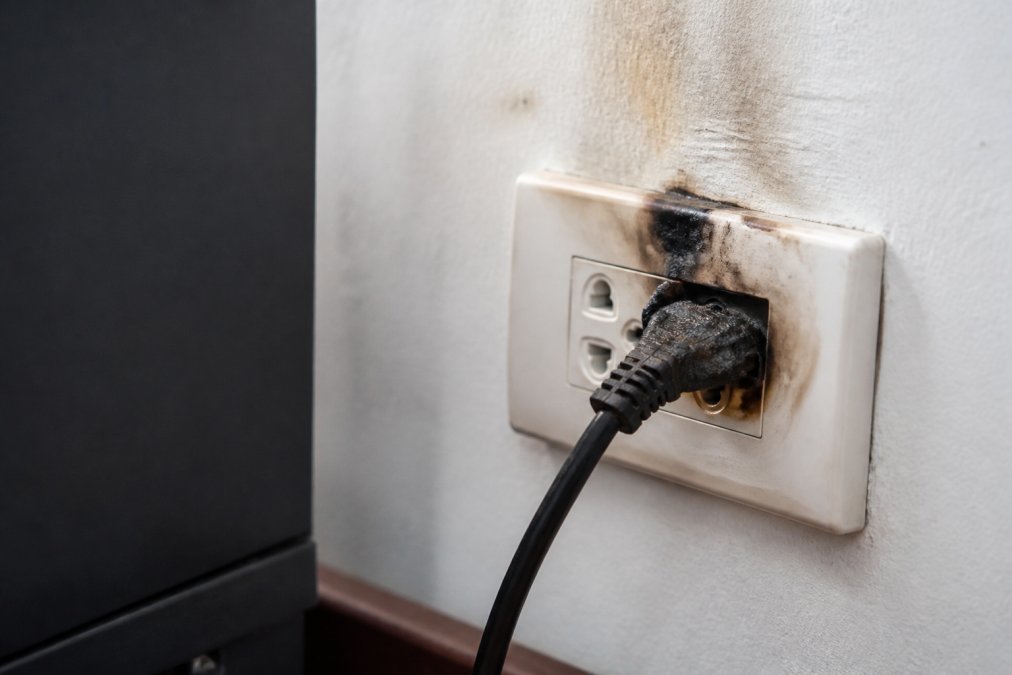 Signs of Electrical Fire Hazards: What to Watch For